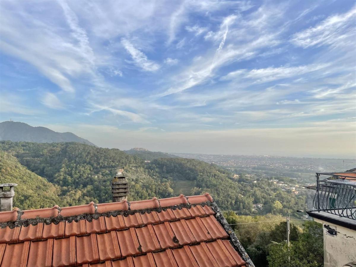 Appartamento Bellavista Castelnuovo Magra Eksteriør billede