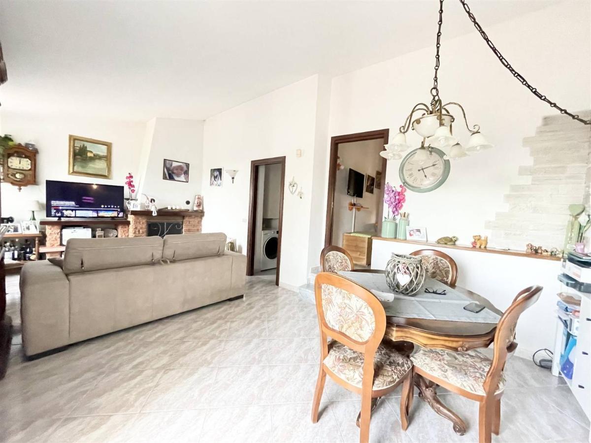 Appartamento Bellavista Castelnuovo Magra Eksteriør billede